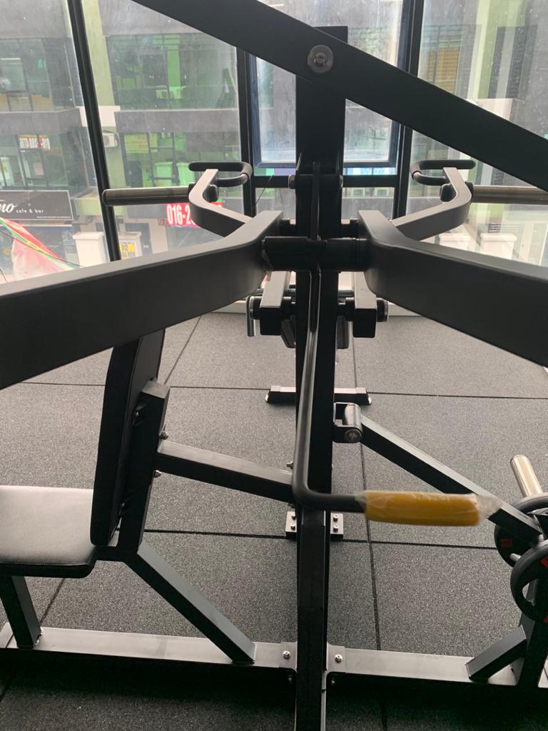 POWERTECH USA LEVERAGE 3 STATIONMAINTENANCE FREE PLATE LOADED GYM EQU