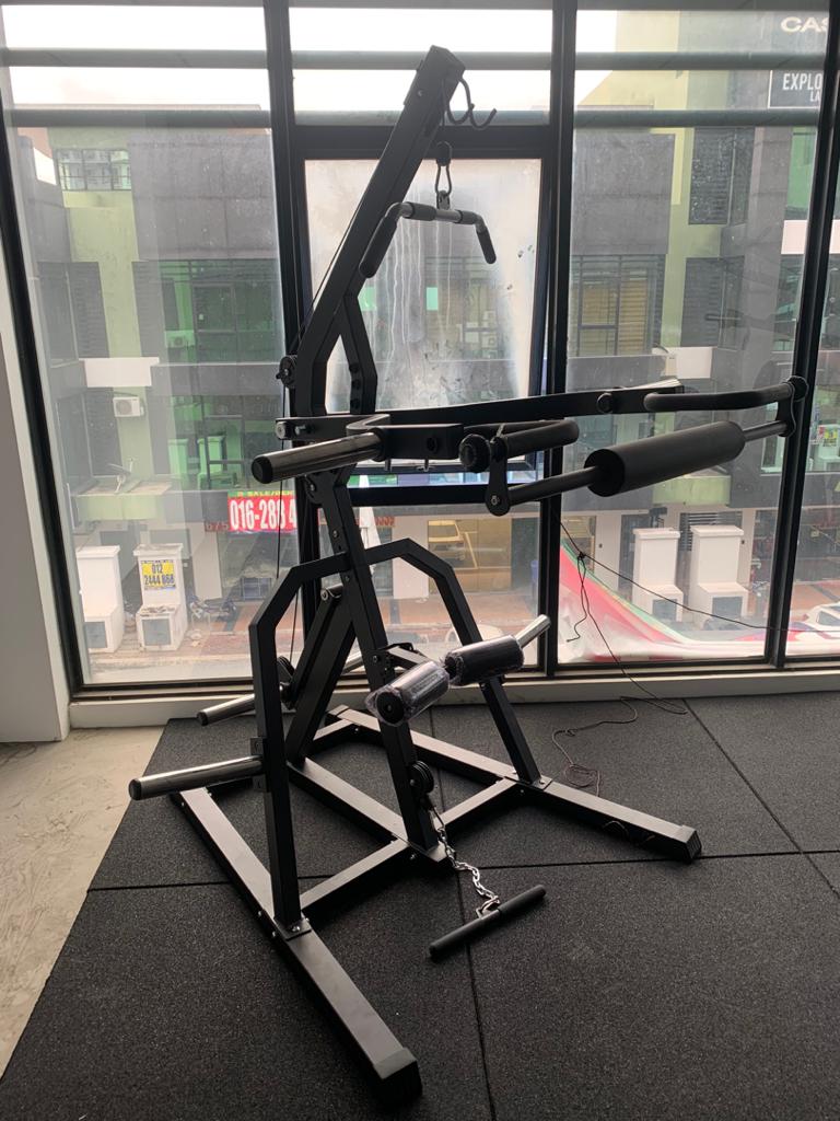 POWERTECH USA LEVERAGE MULTISYSTEMMAINTENANCE FREE PLATE LOADED GYM